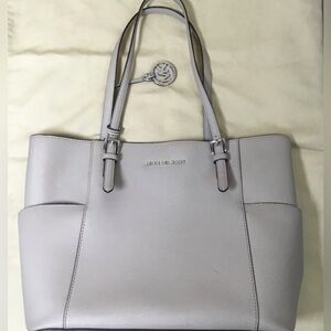 Michael Kors medium Charlotte Saffiano leather tote grey/beige handbag